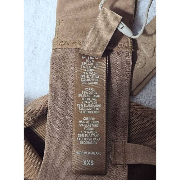 Skims Triangle bra Nwt - Picture 8 of 8